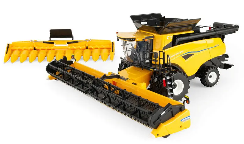 #13973 1/32 New Holland Cr9.90 Combine With Grain & Corn Heads, Prestige Collection 1