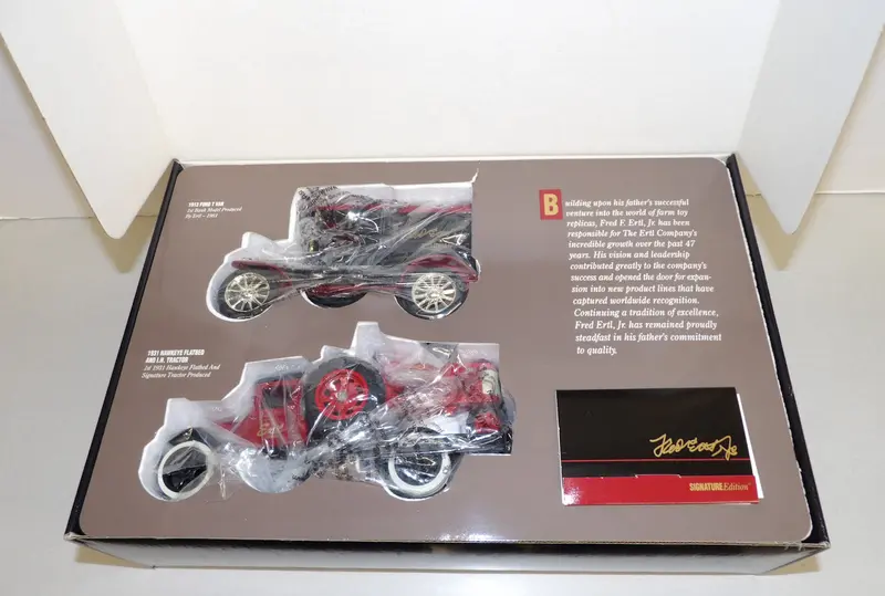 #1947 Ertl Signature Edition 1/25 & 1/32 Vehicle Set 1