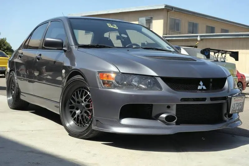 2005-2007 Mitsubishi Evo 9 Se Style Carbon Fiber Front Lip 1