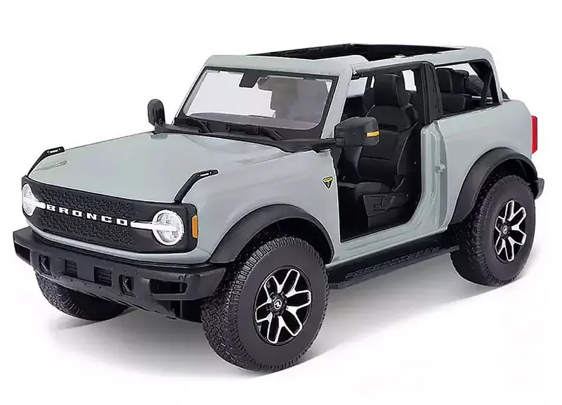 #31457Gry 1/18 Gray 2021 Ford Bronco Badlands 1