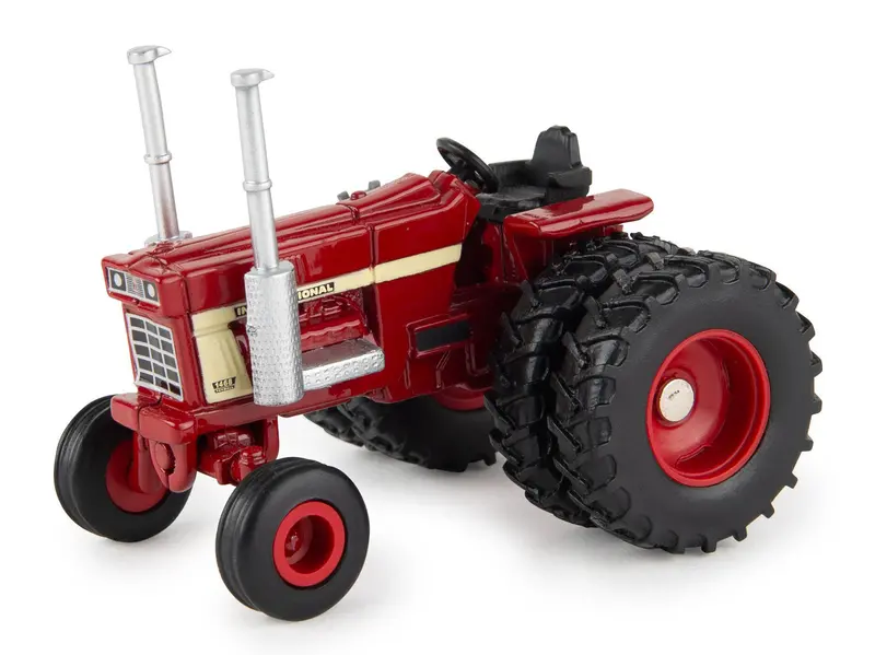 #44450 1/64 International Harvester 1468 V-8 Open Station Tractor With Duals 1