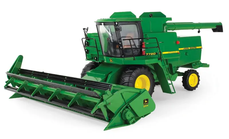 #45962 1/16 John Deere 7720 Titan Ii Combine With Grain & Corn Heads, Prestige Selection #4 1