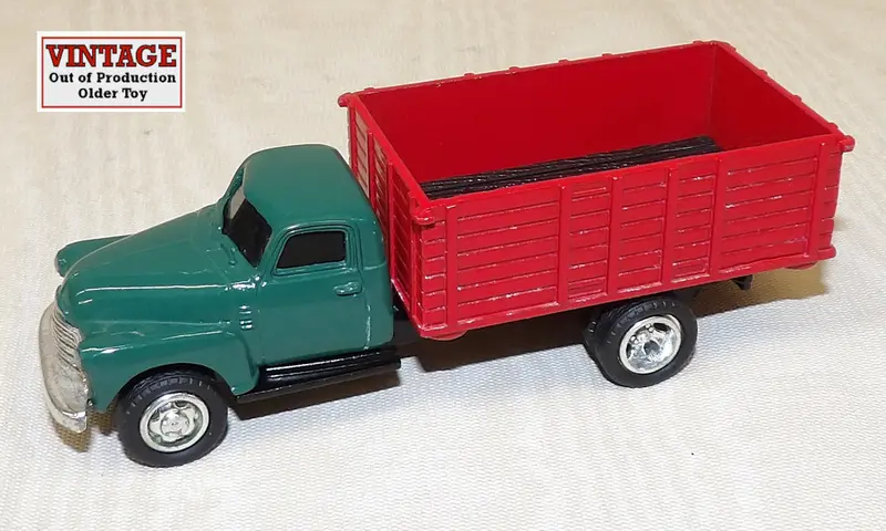#4633 1/64 Green & Red 1950 Chevy Grain Truck - No Package, As Is 1