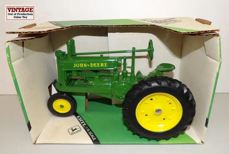 #539Do 1/16 1934 John Deere Unstyled Model A Tractor, Narrow Front 1