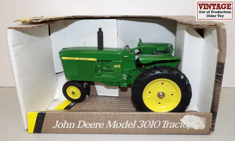 #5635Do 1/16 John Deere 1960 Model 3010 Narrow Front Tractor 1