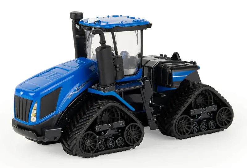 #61010 1/64 New Holland T9.700 Smarttrax Plm Tractor 1