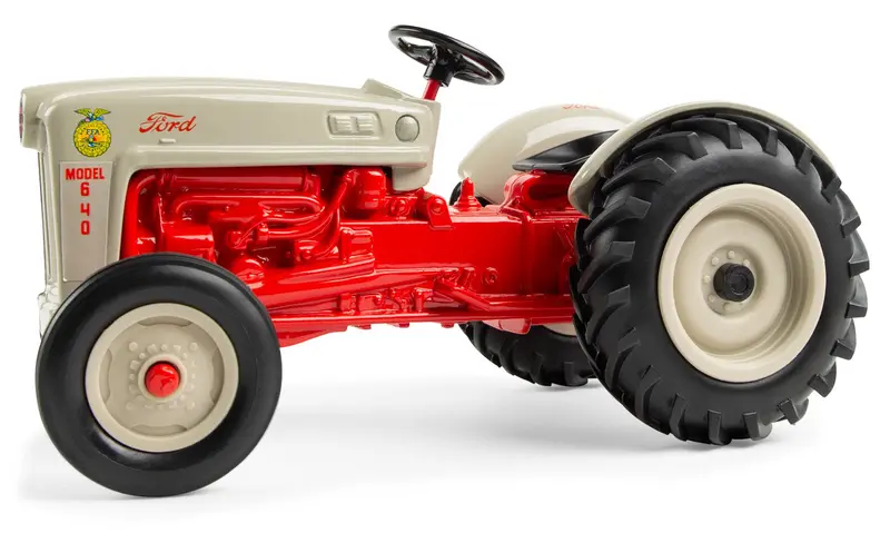 #61024 1/16 Ford 640 Tractor With Ffa Logo 1