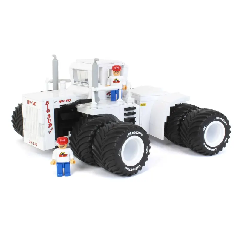 #90-0573 Big Bud 16V-747 4Wd Tractor Building Block Set - 512 Piece 1