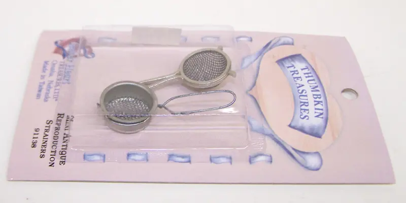 #91138 Mini Antique Strainers 1