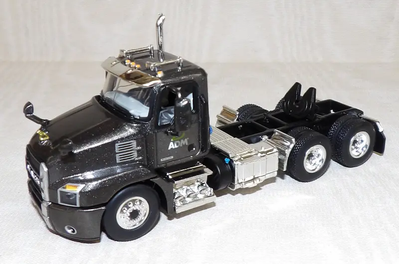 #T450 1/64 Archer Daniels Midland Mack Anthem Day Cab - No Box 1